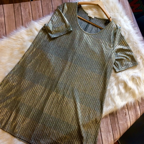 Paper Plane Dresses & Skirts - Paper Plane Gold Metallic Shift Dress